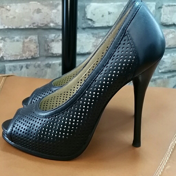 Levity Black Leather Peep-Toe High Heels - Size 5.5 - Picture 2 of 8